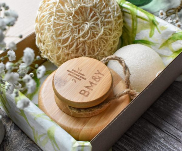 white konjac sponge, natural sisal sponge and one bamboo sisal bristle body brush